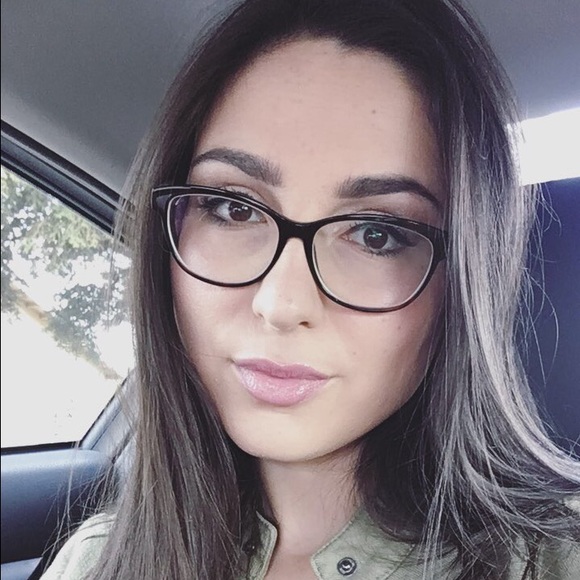 Meet your Seller! Marina ❤️✨🌺⭐️✨ - Picture 4 of 8