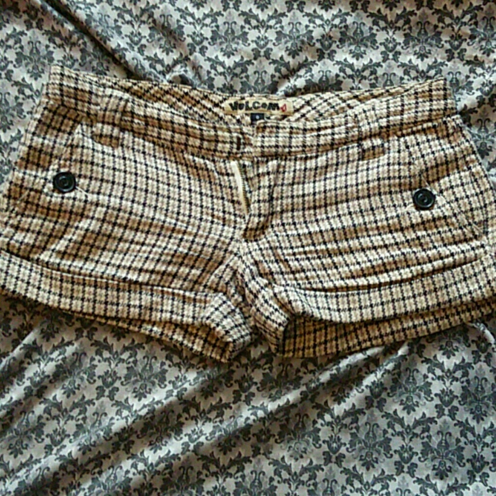 *SOLD* Shepherds check shorts