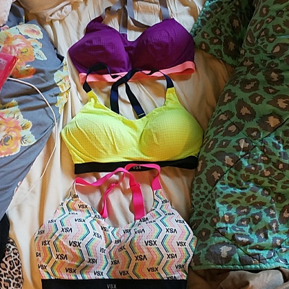 Victoria's secret sports bras