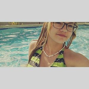 Meet your Posher, Haley