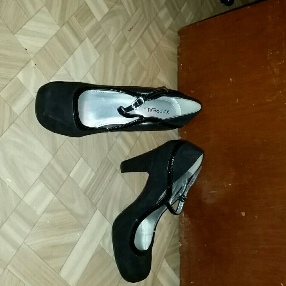X?Appeal high heels with ankle strap