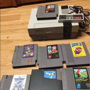 Nintendo system 7 games 2 controller