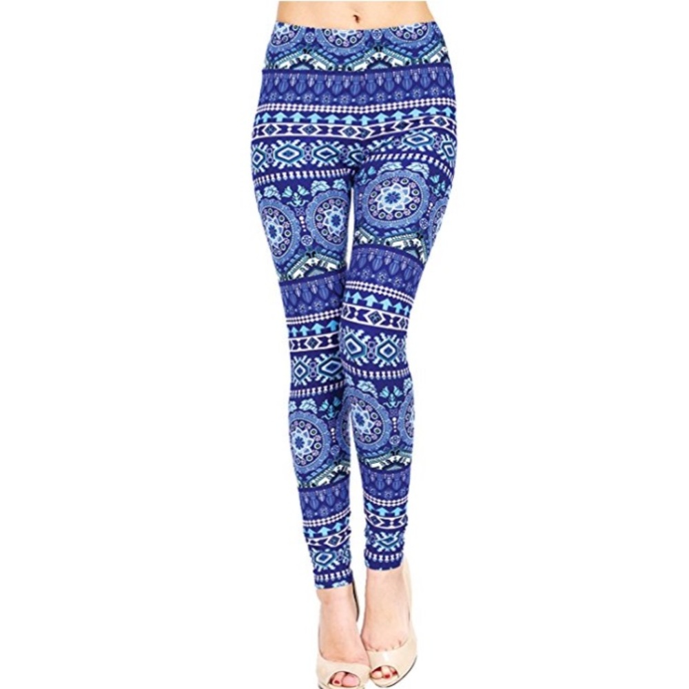 NWT Buttery soft leggings, OS