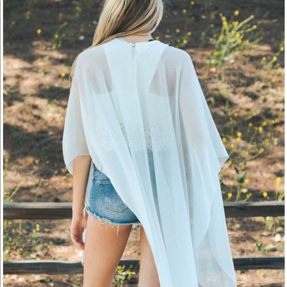 Host Pick❣️CHELSY Summer Kimono - Picture 6 of 7