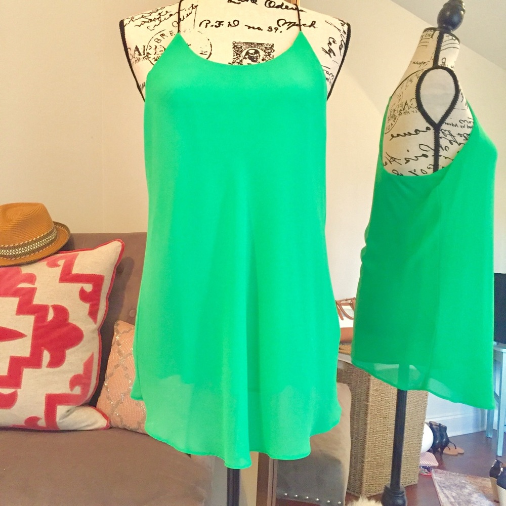 NWOT, kelly green tank top.
