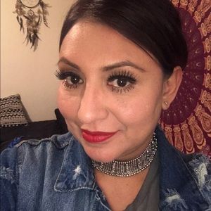 Meet your Posher, Veronica