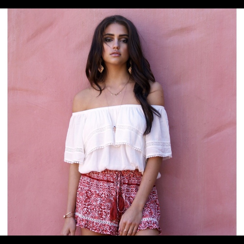 ππWhite boho crochet/embroidered Top - Picture 3 of 3