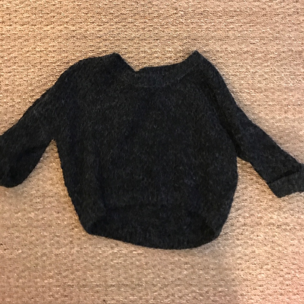 gray crop sweater