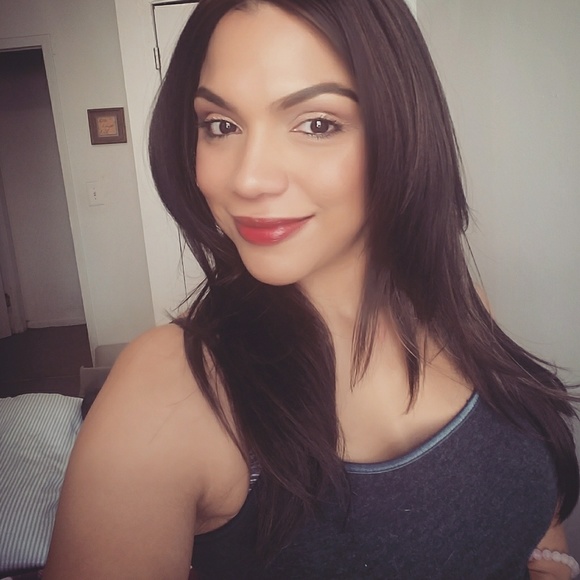 Meet your Posher, Desiree - Picture 5 of 5