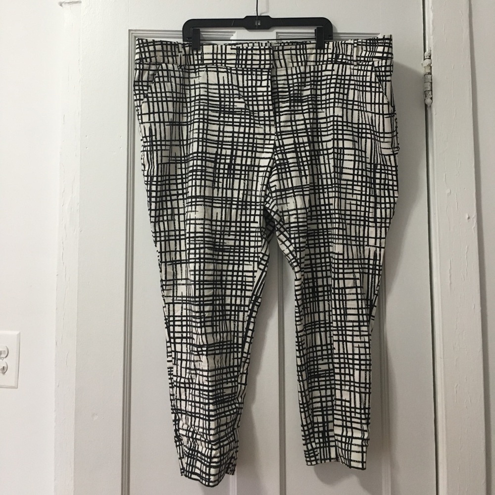 Ava & Viv Skinny Crop Pants