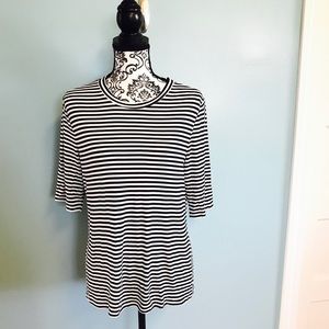 H&M Black and White Striped Tee H&M Black and White Striped Tee