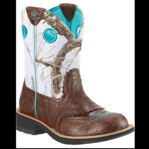 Ariat Fatbaby Crinkle Camo Cowgirl Boot Round Toe