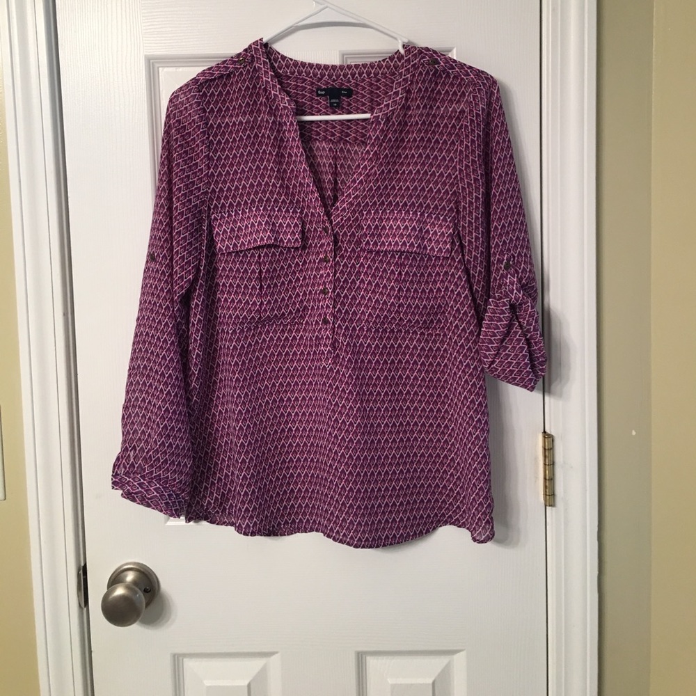 SALE!!  Gap blouse. Size XS