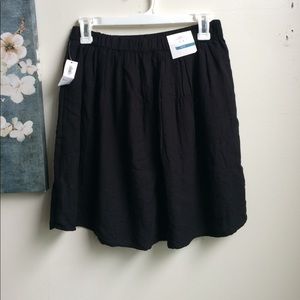 Black Old Navy Skirt, with tags. Brand New