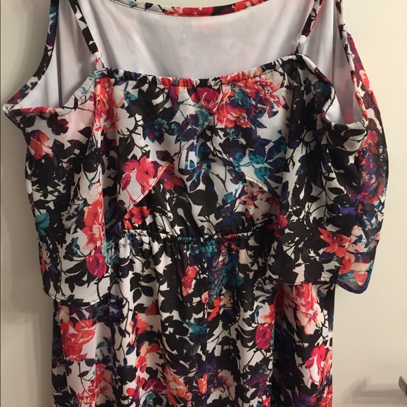 Xhilaration maxi dress - Picture 3 of 3