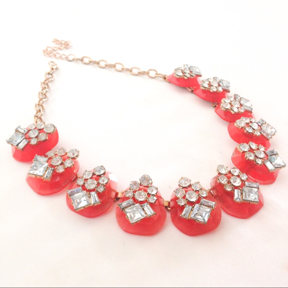 Alice's Chic Boutique necklace