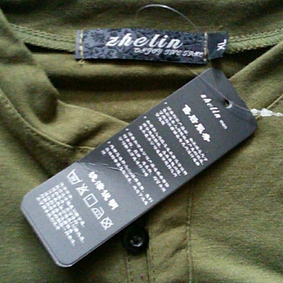 *SOLD* Olive green long-sleeve  button v neck - Picture 2 of 2