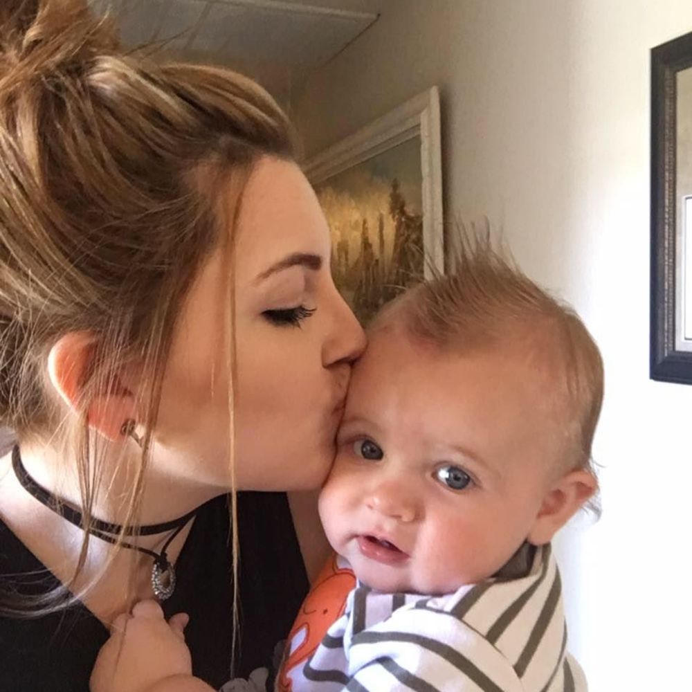 Meet your Posher, Alyssa