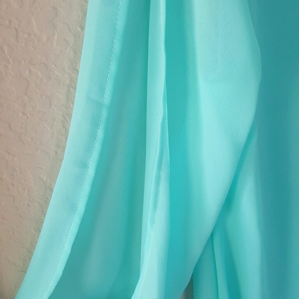 Double layered breezy split sleeve aqua dress