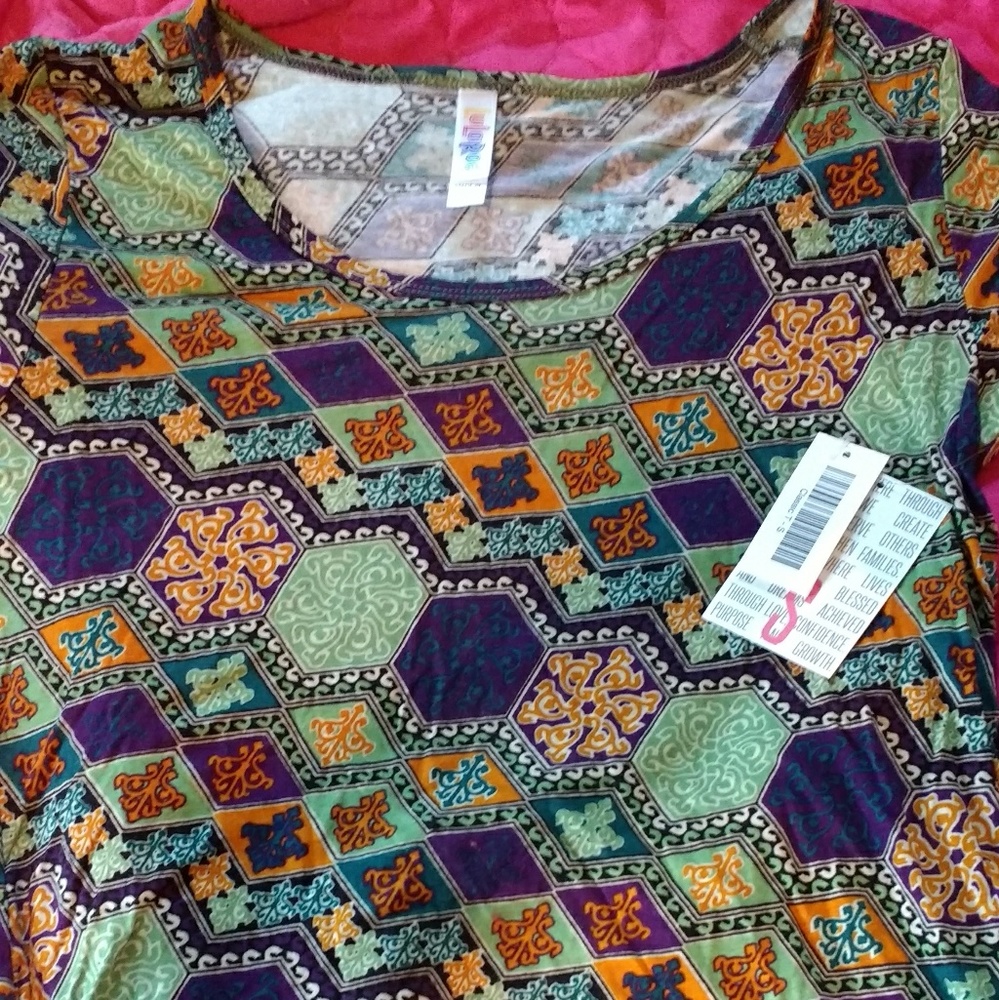 Lularoe classic tee small nwt