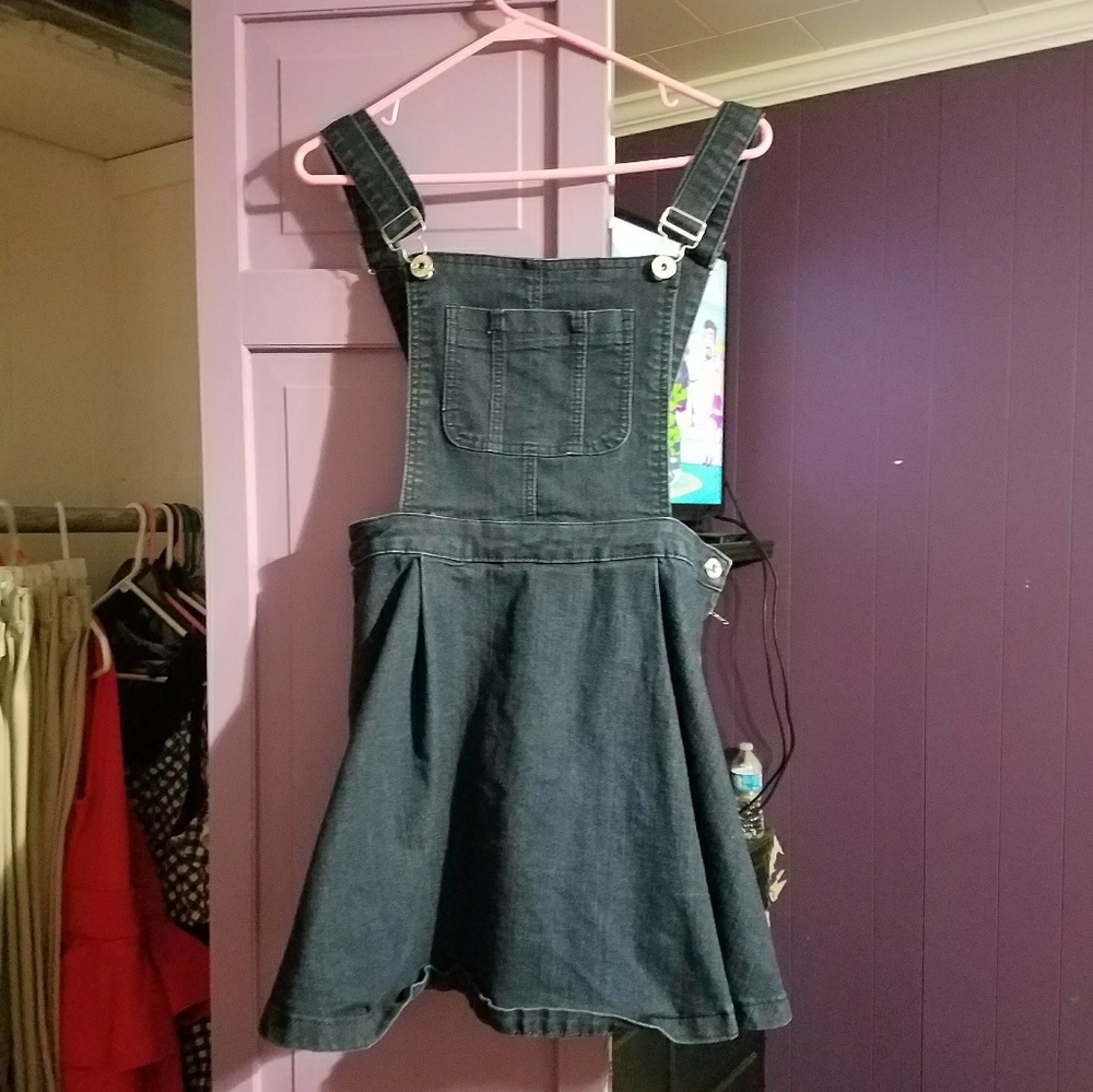 Overall dress