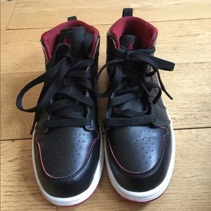 Nike Air Jordan Sneakers Size 1.5 Boys
