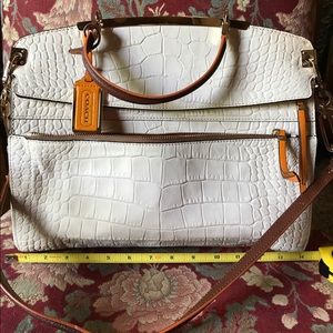 Coach leather bag! Beautiful new without tags!