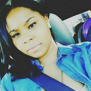 Meet your Posher, Jessica