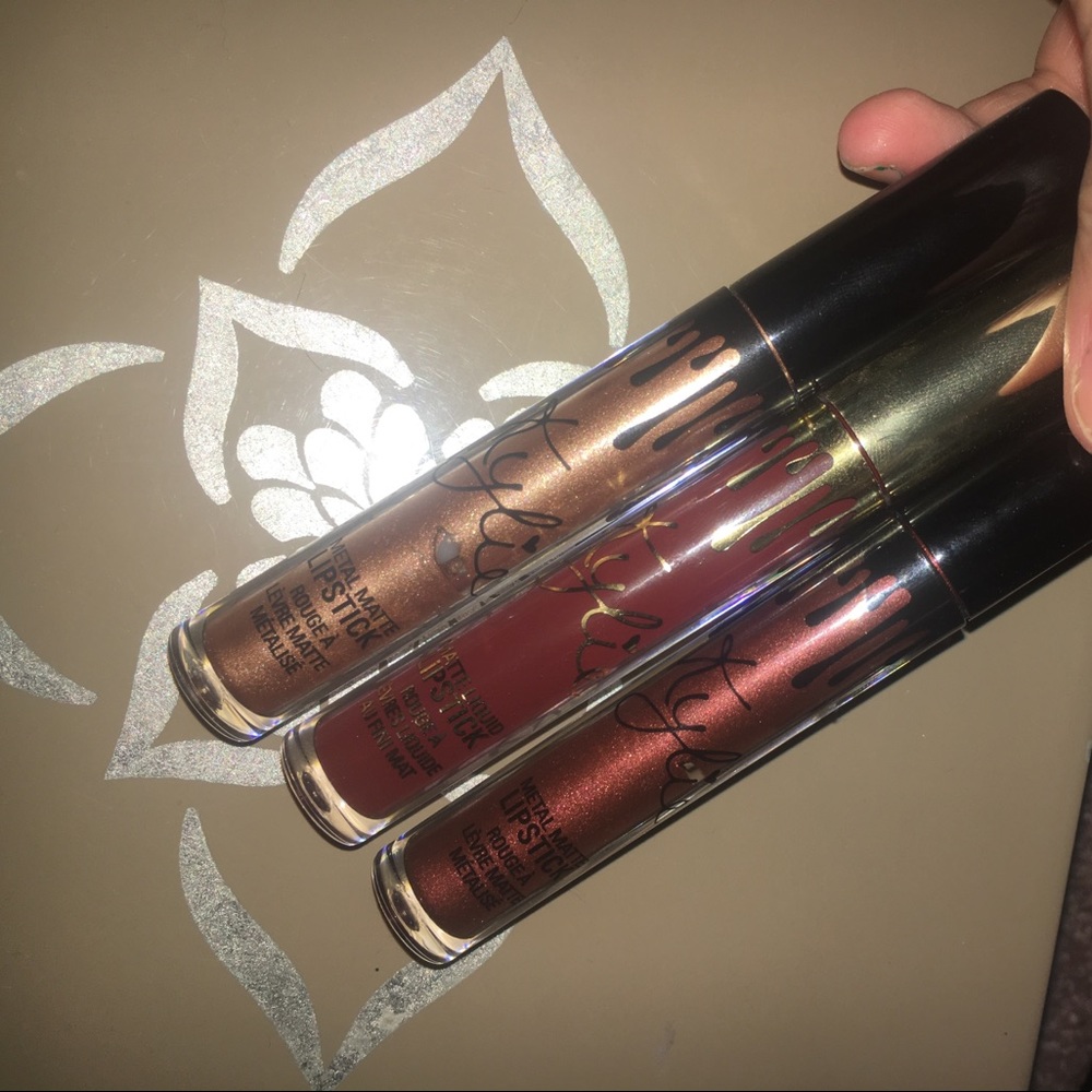 Lightly used kylie bundle