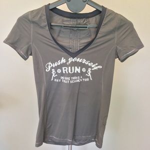 Lululemon Run: Energy shirt