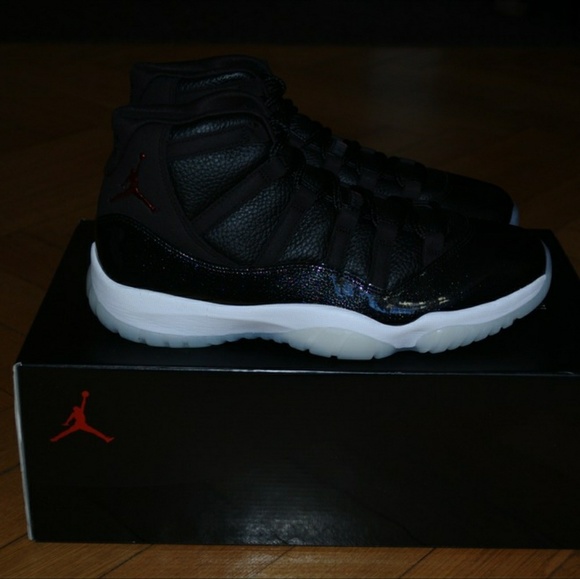 Air Jordan 11 \