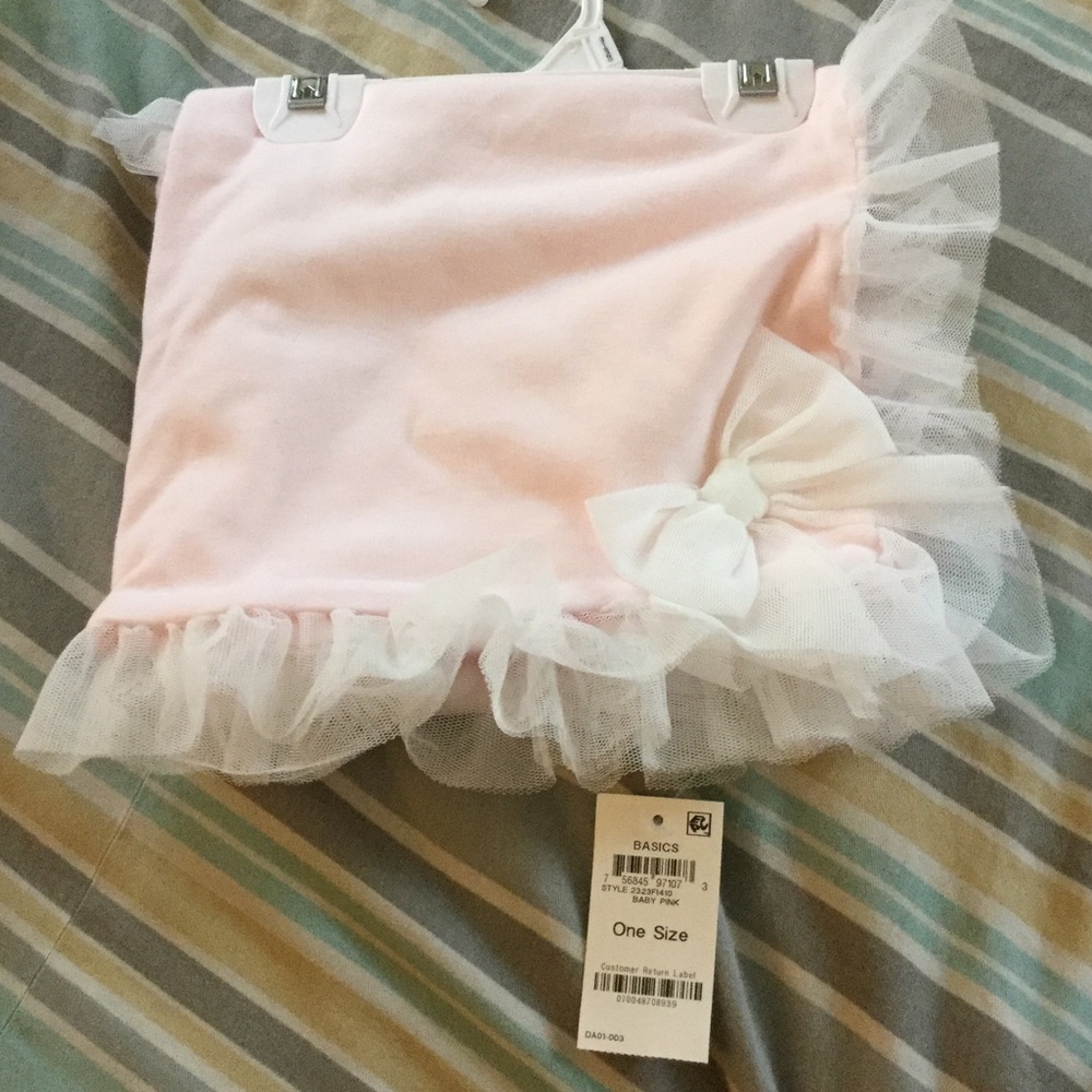 Ruffle blanket