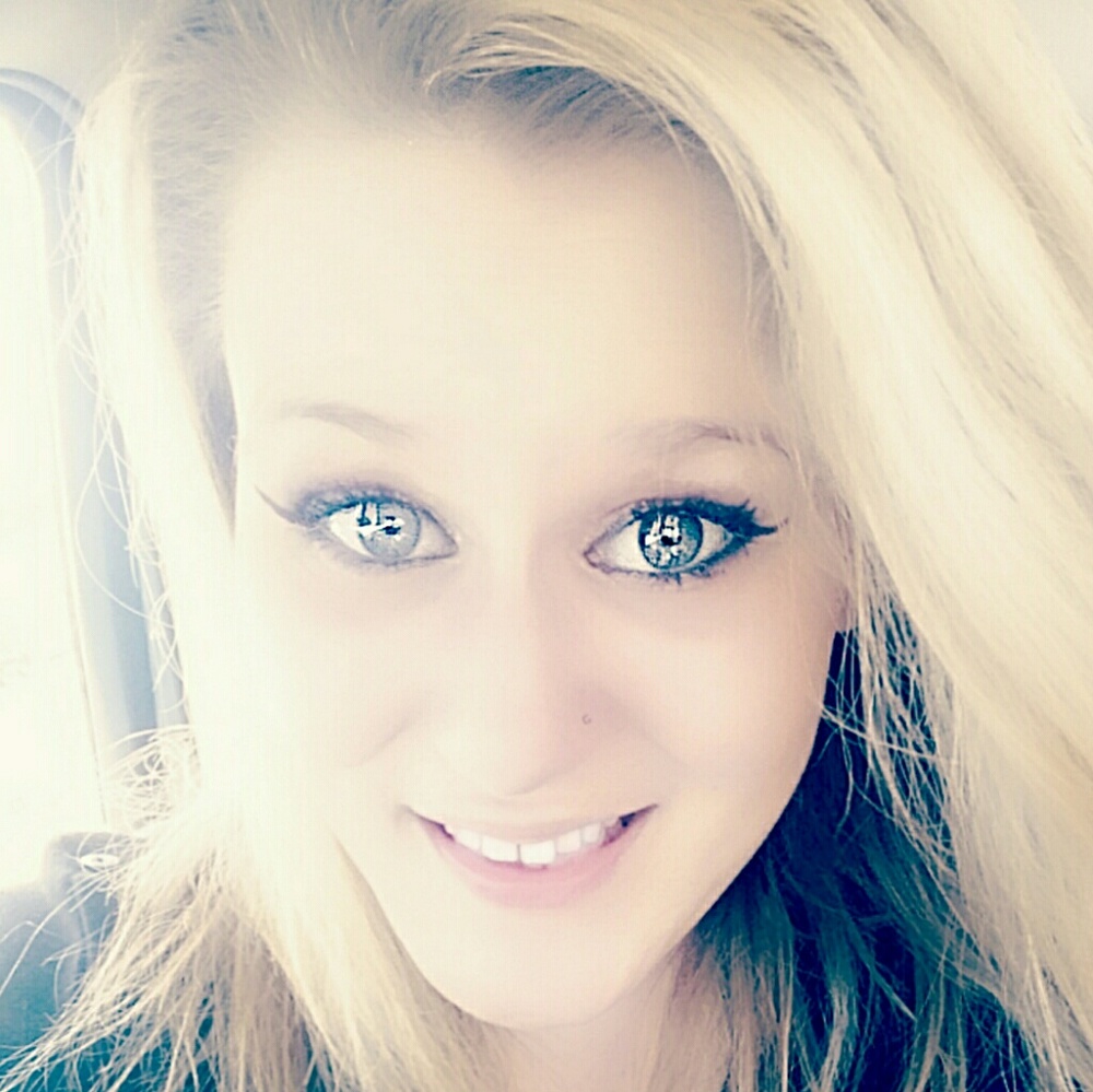 Meet Your Posher Lauren!