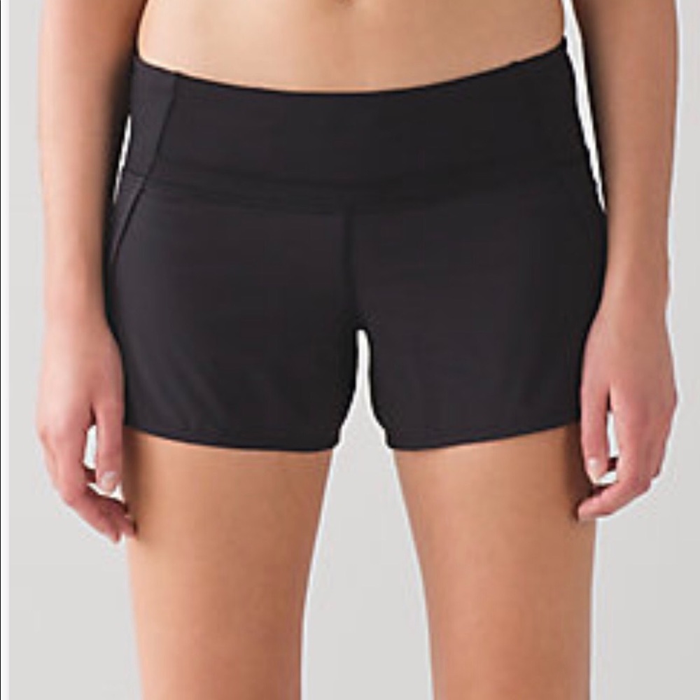 lululemon run times shorts - size 4