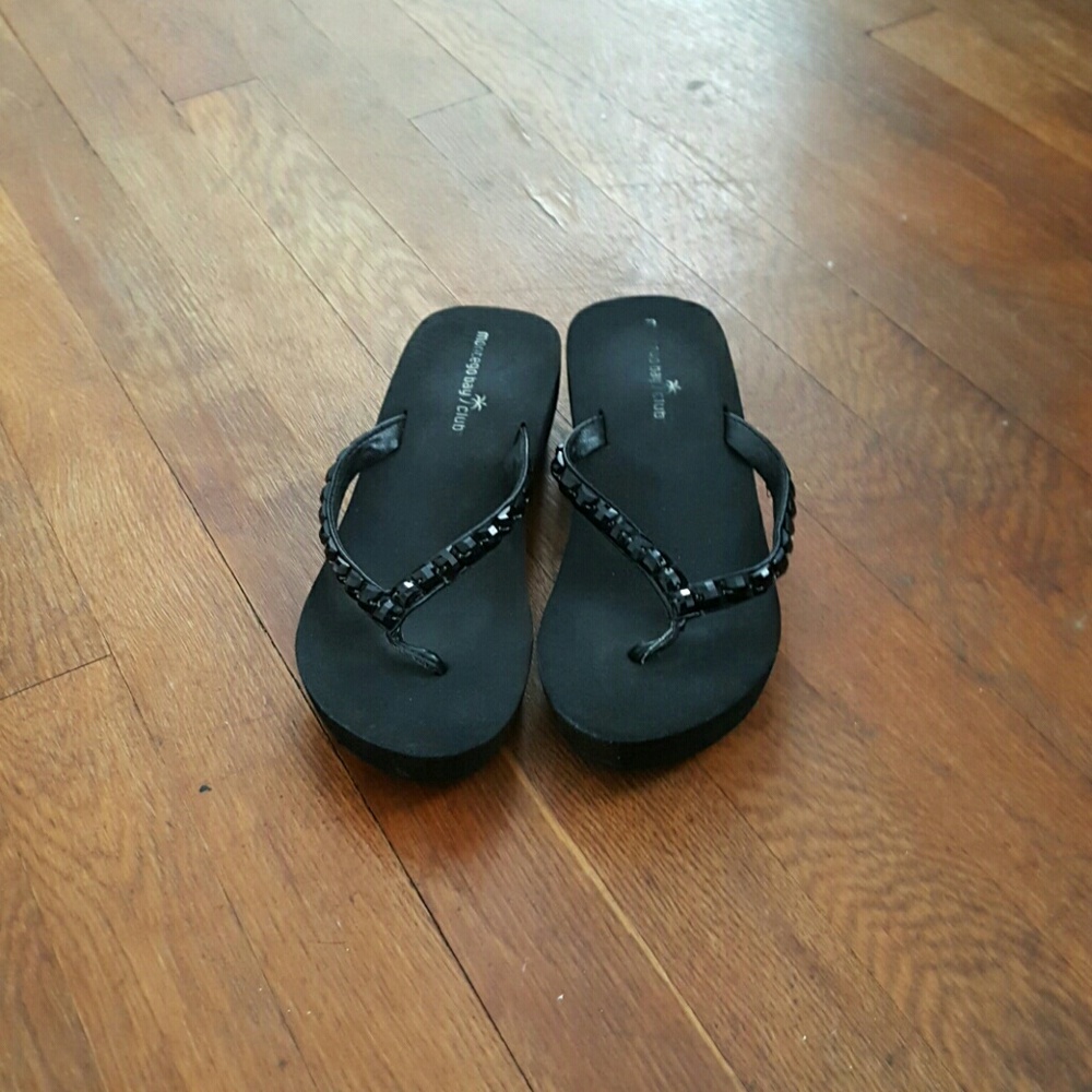 Sandles