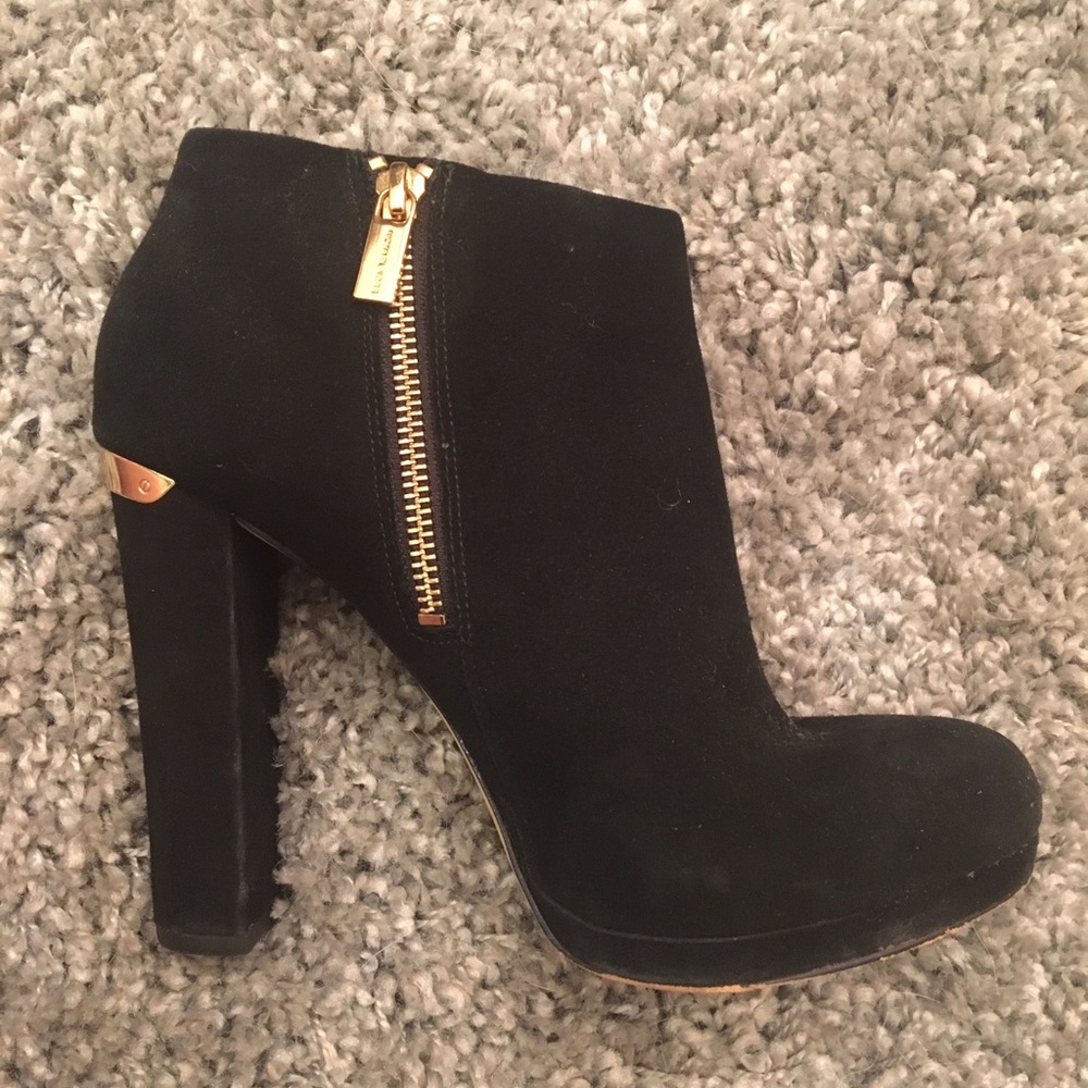 Michael Kors black velvet booties size 8