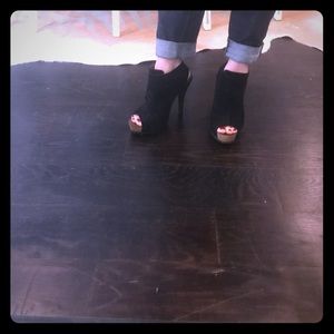 Pedro Garcia open toe suede booties