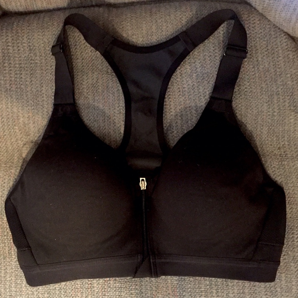 Victoria's Secret Incredible Front-Zip Sports Bra