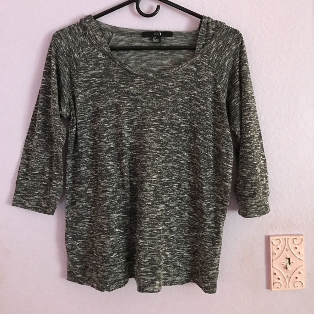 Quarter Sleeve Sweatshirt Top