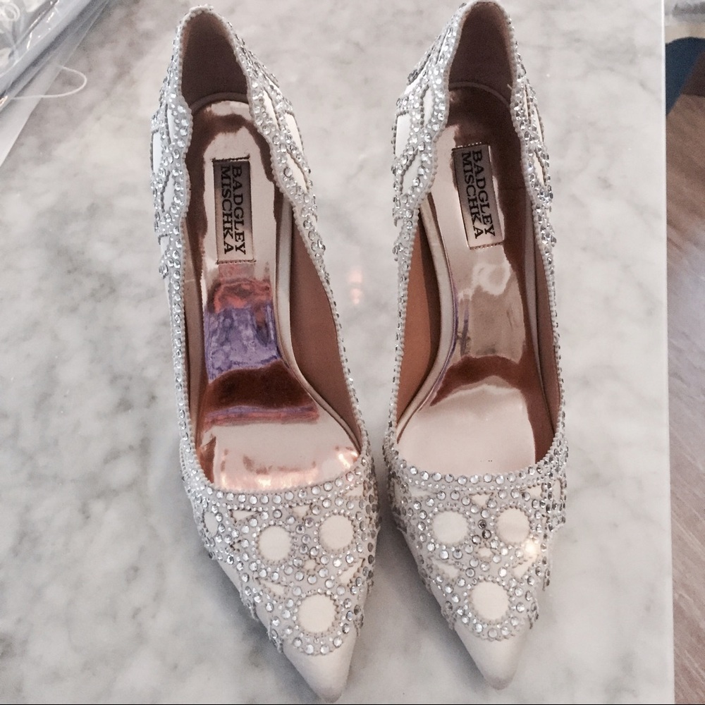Badgley Mischka 'Rouge' Pointy toe pump sz 10