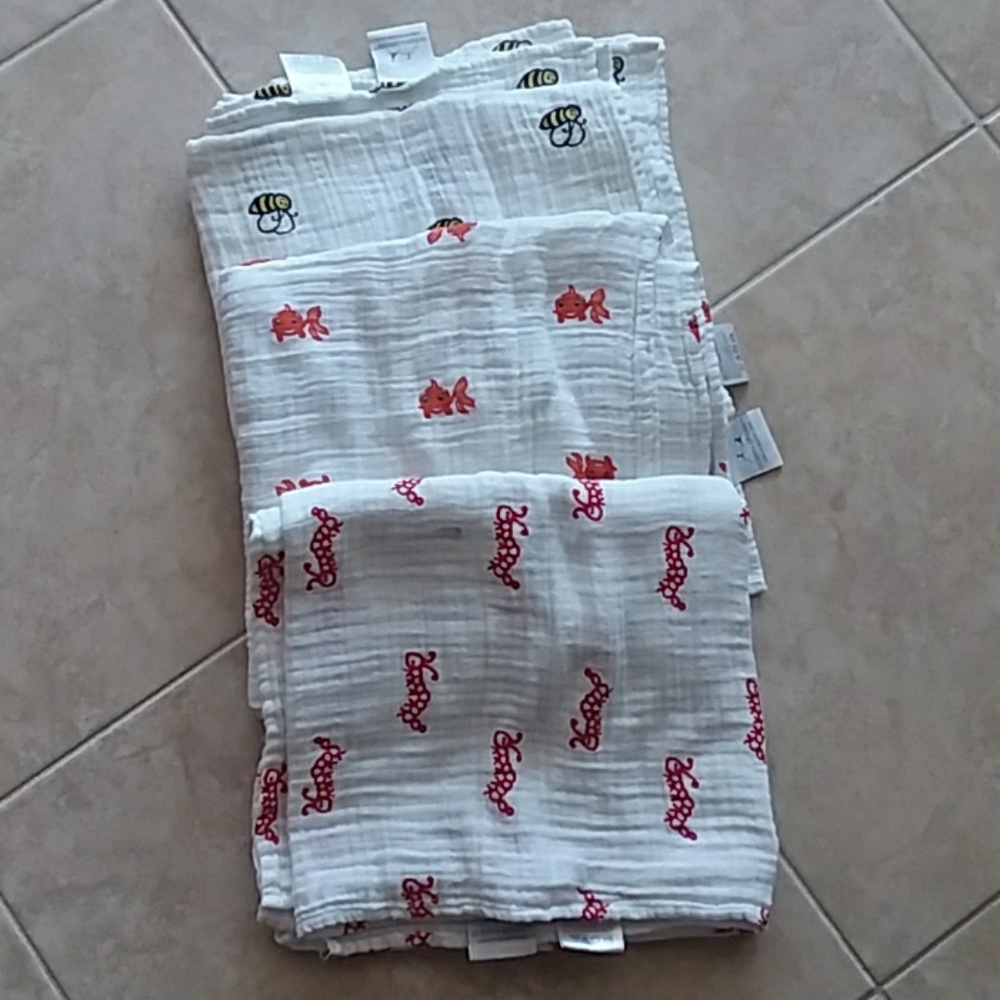 Aiden and Anais swaddles
