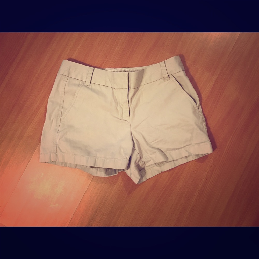 Jcrew chino shorts 5 in size 2