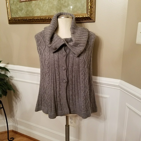 ELEGANT H &M CAPE - Picture 1 of 4