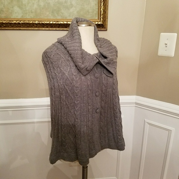 ELEGANT H &M CAPE - Picture 3 of 4