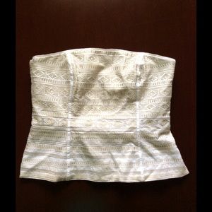 White House black market top sz 8