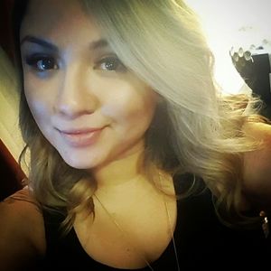 Meet your Posher, Alesia