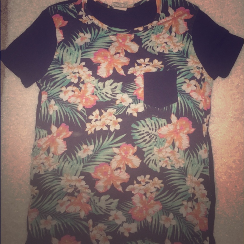 Victoria's Secret T Shirt