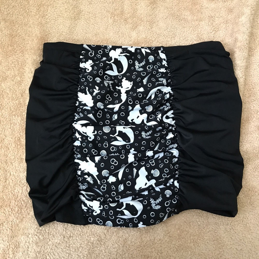 Torrid Disney Little mermaid 2 piece set NWT 🎉HP - Picture 6 of 8
