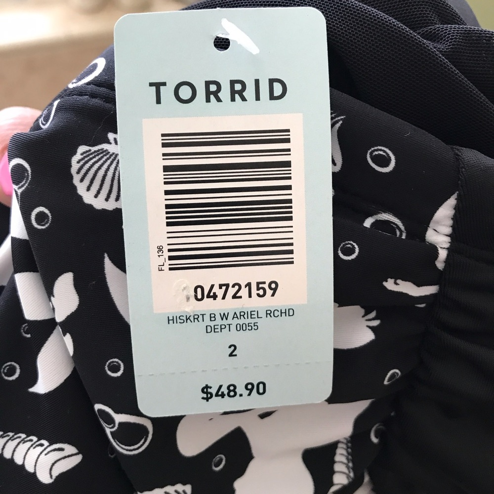 Torrid Disney Little mermaid 2 piece set NWT 🎉HP - Picture 7 of 8
