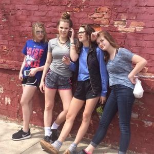 Meet your Posher, Emma